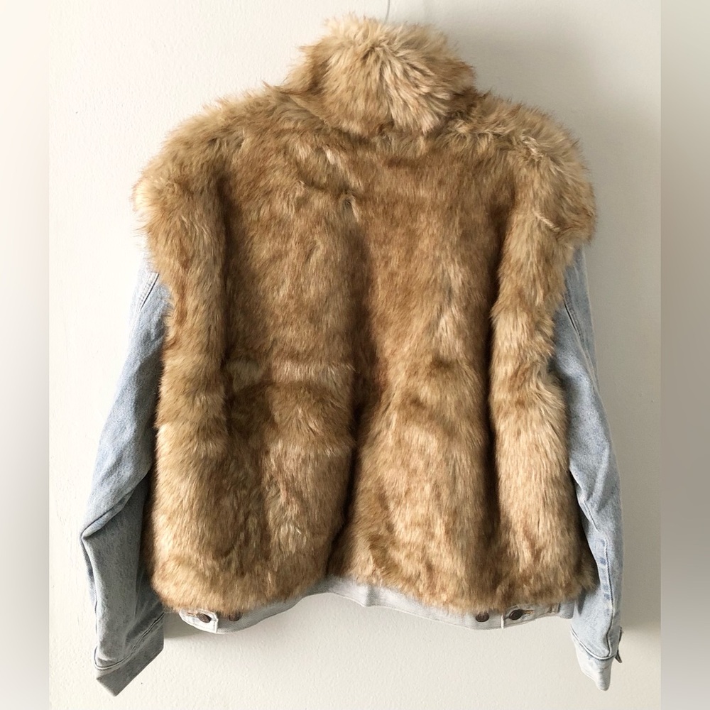 🔥Levi’s Faux Fur Trim Denim Jean Jacket XL Fall Streetwear - Picture 4 of 10